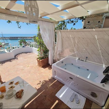 Luxury B&B Suite Jacuzzi Villa Filomena Марина-ди-Камерота Экстерьер фото